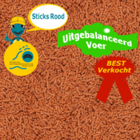 Sticks Rood is uitgebalanceerd voer voor waterschildpadden